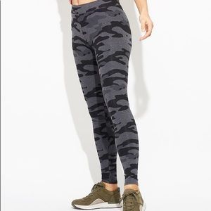 Pact camo leggings